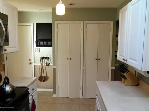 5576 Coral Way, Haslett, MI 48840 photo 7