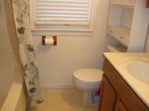2908 Delta St, Lansing, MI 48906 photo 7