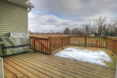 1079 Oakwood Dr, Dewitt, MI 48820 photo 15
