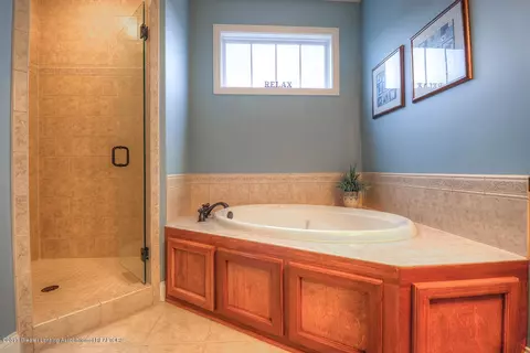 1079 Oakwood Dr, Dewitt, MI 48820 photo 10