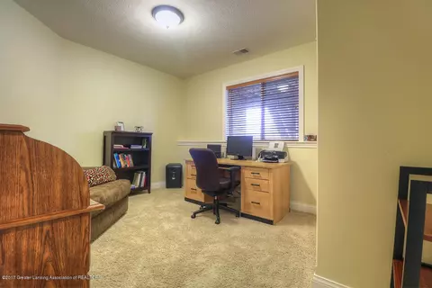 1079 Oakwood Dr, Dewitt, MI 48820 photo 14