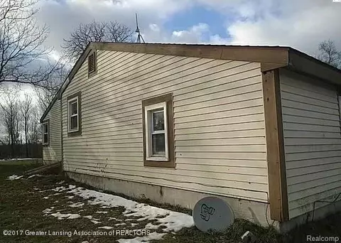 5437 E Colony Rd, Saint Johns, MI 48879 photo 3