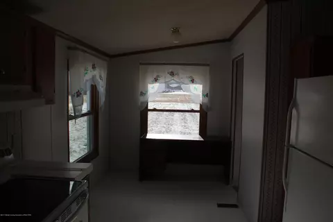 5594 S Corey, Perry, MI 48872 photo 16