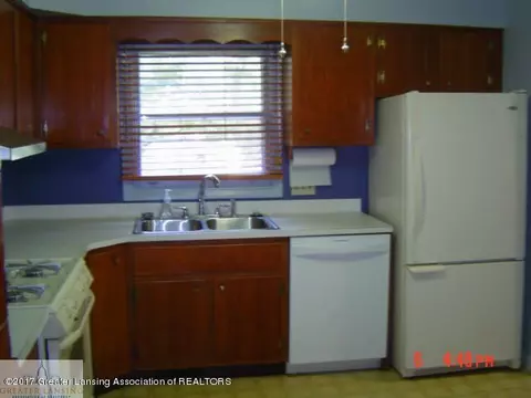 1840 Maple St, Holt, MI 48842 photo 5