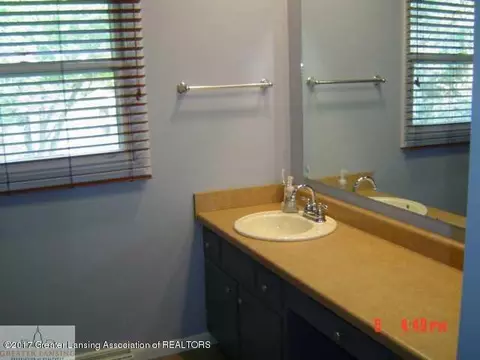 1840 Maple St, Holt, MI 48842 photo 10