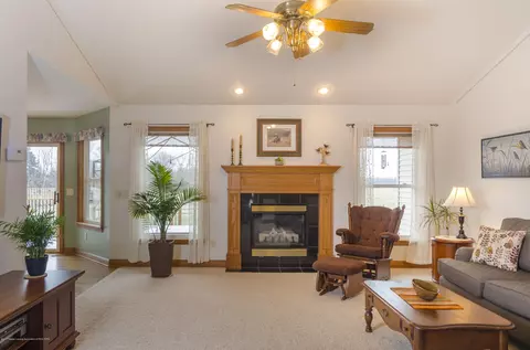 3799 S Dewitt Rd, Saint Johns, MI 48879 photo 6