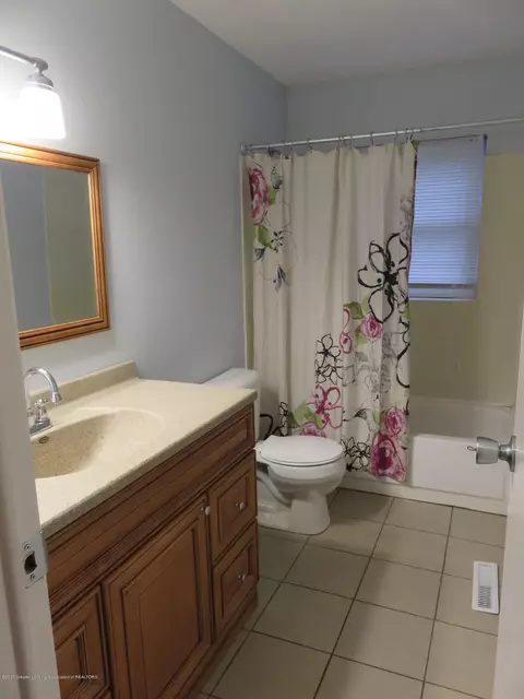 3218 Argyll Dr, Lansing, MI 48911 photo 8