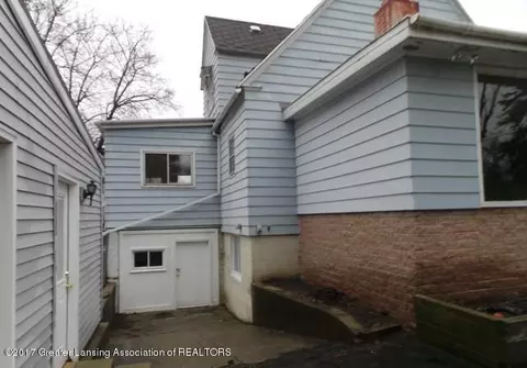 925 Maycroft St, Lansing, MI 48917 photo 3