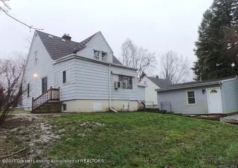 925 Maycroft St, Lansing, MI 48917 photo 2