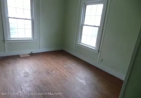 925 Maycroft St, Lansing, MI 48917 photo 10
