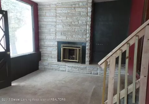 925 Maycroft St, Lansing, MI 48917 photo 7