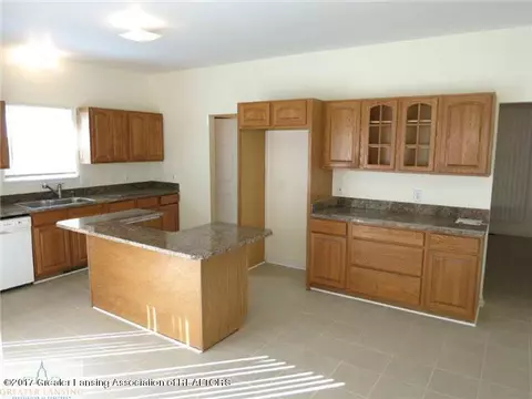602 Clearwater, Perry, MI 48872 photo 7