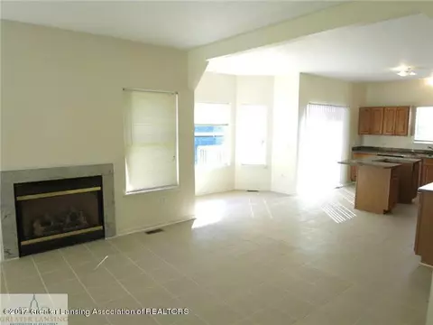 602 Clearwater, Perry, MI 48872 photo 3