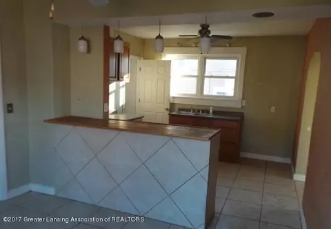 1712 Todd Ave, Lansing, MI 48910 photo 7