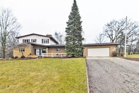 8193 S Us Highway 27, Dewitt, MI 48820 photo 1