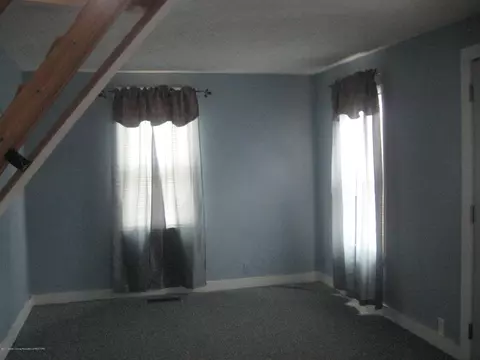 237 E Hamlin St, Eaton Rapids, MI 48827 photo 6