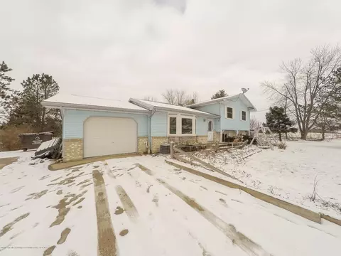 13450 W Howe Rd, Eagle, MI 48822 photo 25