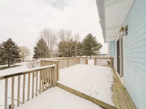 13450 W Howe Rd, Eagle, MI 48822 photo 18