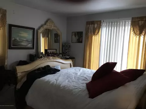 1222 E Mount Hope Ave, Lansing, MI 48910 photo 7