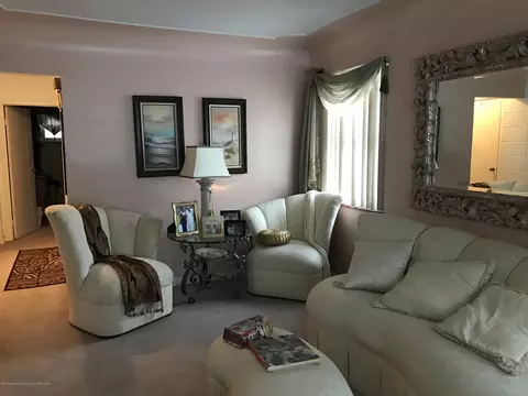 1222 E Mount Hope Ave, Lansing, MI 48910 photo 4