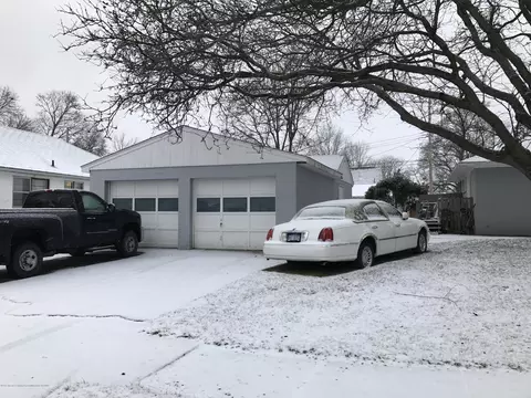 1222 E Mount Hope Ave, Lansing, MI 48910 photo 12