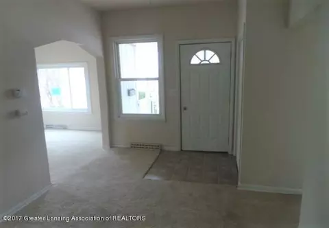 802 High St, Williamston, MI 48895 photo 3