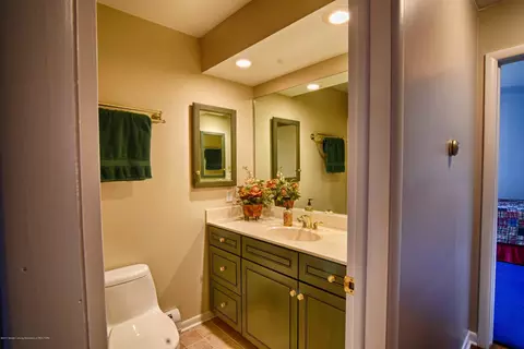 2182 Lagoon Dr, Okemos, MI 48864 photo 16