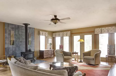 322 E Washington, Dimondale, MI 48821 photo 15