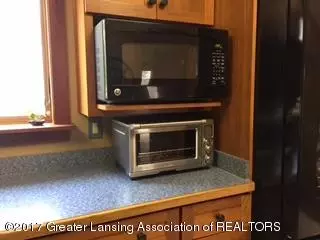 322 E Washington, Dimondale, MI 48821 photo 13