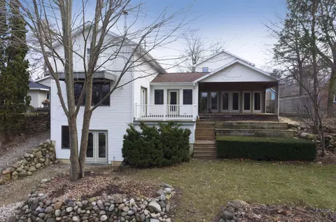 322 E Washington, Dimondale, MI 48821 photo 1