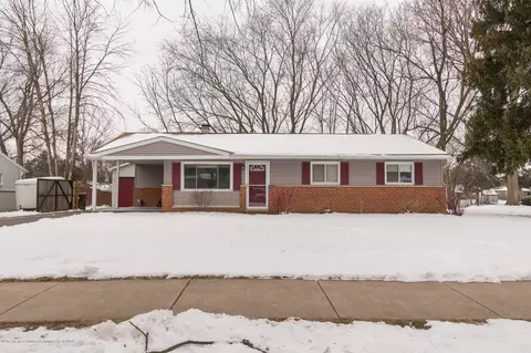 113 N Dibble Blvd, Lansing, MI 48917 photo 2