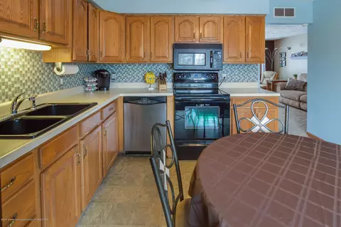 113 N Dibble Blvd, Lansing, MI 48917 photo 11