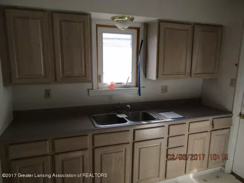 2218 Forest Ave, Lansing, MI 48910 photo 8