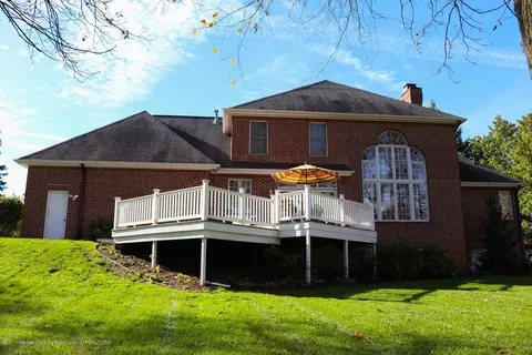 2014 Birch Bluff Dr, Okemos, MI 48864 photo 8