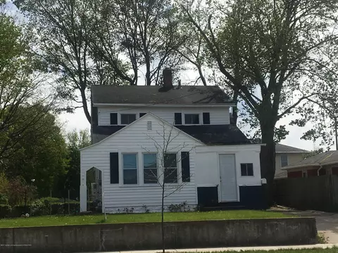 548 E Mount Hope Ave, Lansing, MI 48910 photo 16