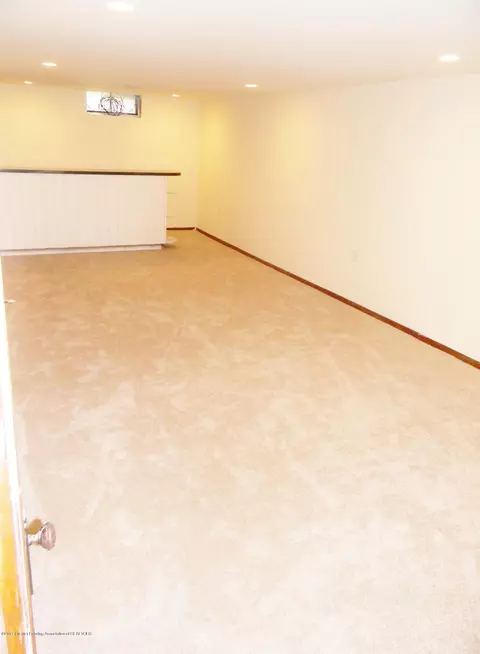 2501 Delta River Dr, Lansing, MI 48906 photo 13