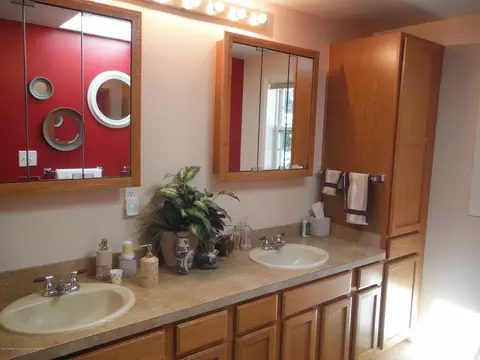 6177 E Lake Dr, Haslett, MI 48840 photo 13