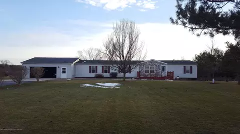 4221 W Britton Rd, Perry, MI 48872 photo 1