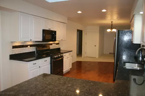 3906 Binghampton, Okemos, MI 48864 photo 5