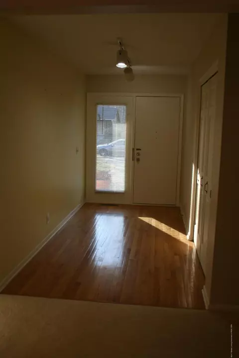3906 Binghampton, Okemos, MI 48864 photo 2