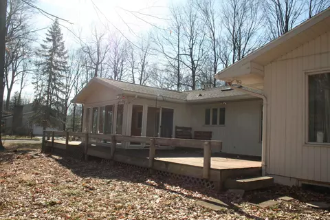 3906 Binghampton, Okemos, MI 48864 photo 23