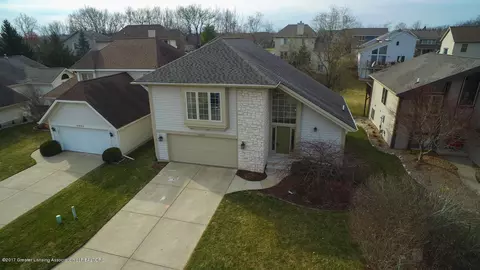 16920 Cedarbrook Dr, Haslett, MI 48840 photo 1