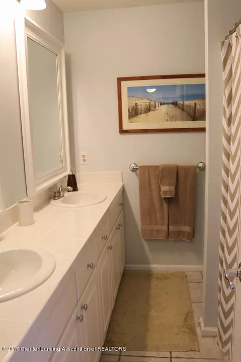 16920 Cedarbrook Dr, Haslett, MI 48840 photo 17