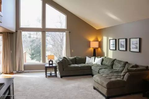 16920 Cedarbrook Dr, Haslett, MI 48840 photo 6