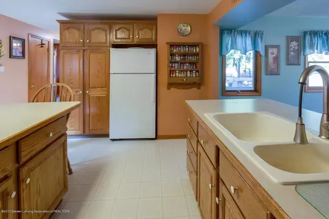 3486 W Howe Rd, Dewitt, MI 48820 photo 11