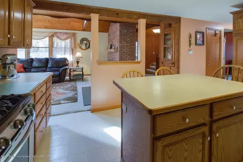 3486 W Howe Rd, Dewitt, MI 48820 photo 8