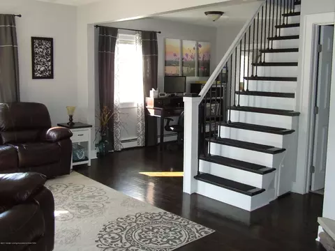 225 E Miller Rd, Lansing, MI 48911 photo 2