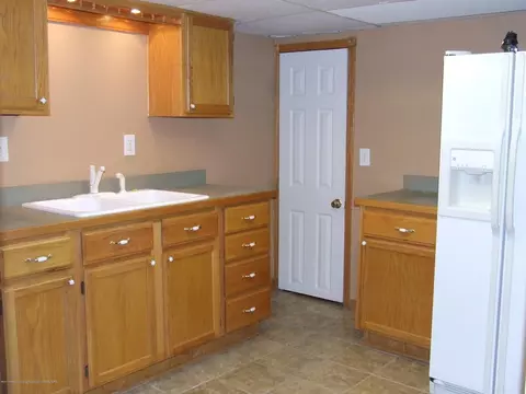225 E Miller Rd, Lansing, MI 48911 photo 22