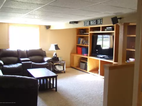 225 E Miller Rd, Lansing, MI 48911 photo 20