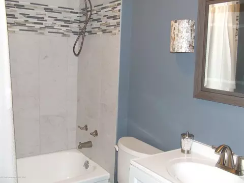 225 E Miller Rd, Lansing, MI 48911 photo 11
